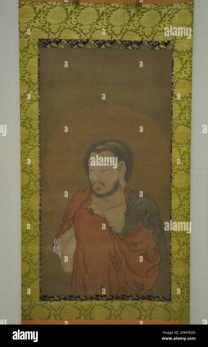 Shaka (Shakyamuni), le Bouddha historique, descendant des montagnes 15th siècle Japon Shaka a renoncé au monde et est allé dans les montagnes pour devenir une ascétique à l'âge de vingt-neuf ans.Incapable d'atteindre l'illumination après six années d'austériités rigoureuses, il est parti dans la désillusion.Il a décidé de poursuivre sa recherche non pas en défiant son endurance physique, mais par une méditation disciplinée, un moment qui n'a acquis de l'importance que parmi les bouddhistes Zen.cette image est modelée sur une œuvre d'un peintre chinois peu connu du XIIIe siècle, Yan hui, de personnages religieux.Introduit Banque D'Images