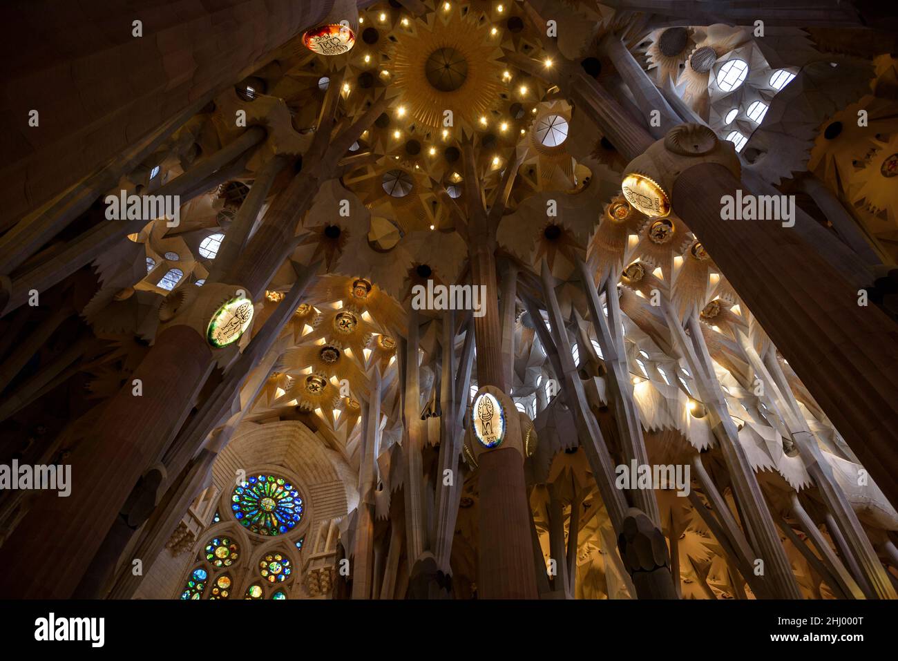 Traversée de la basilique de la Sagrada Familia (Barcelone, Catalogne, Espagne) ESP: Crucero de la Basílica de la Sagrada Familia (Barcelone, Catalogne, Espagne) Banque D'Images