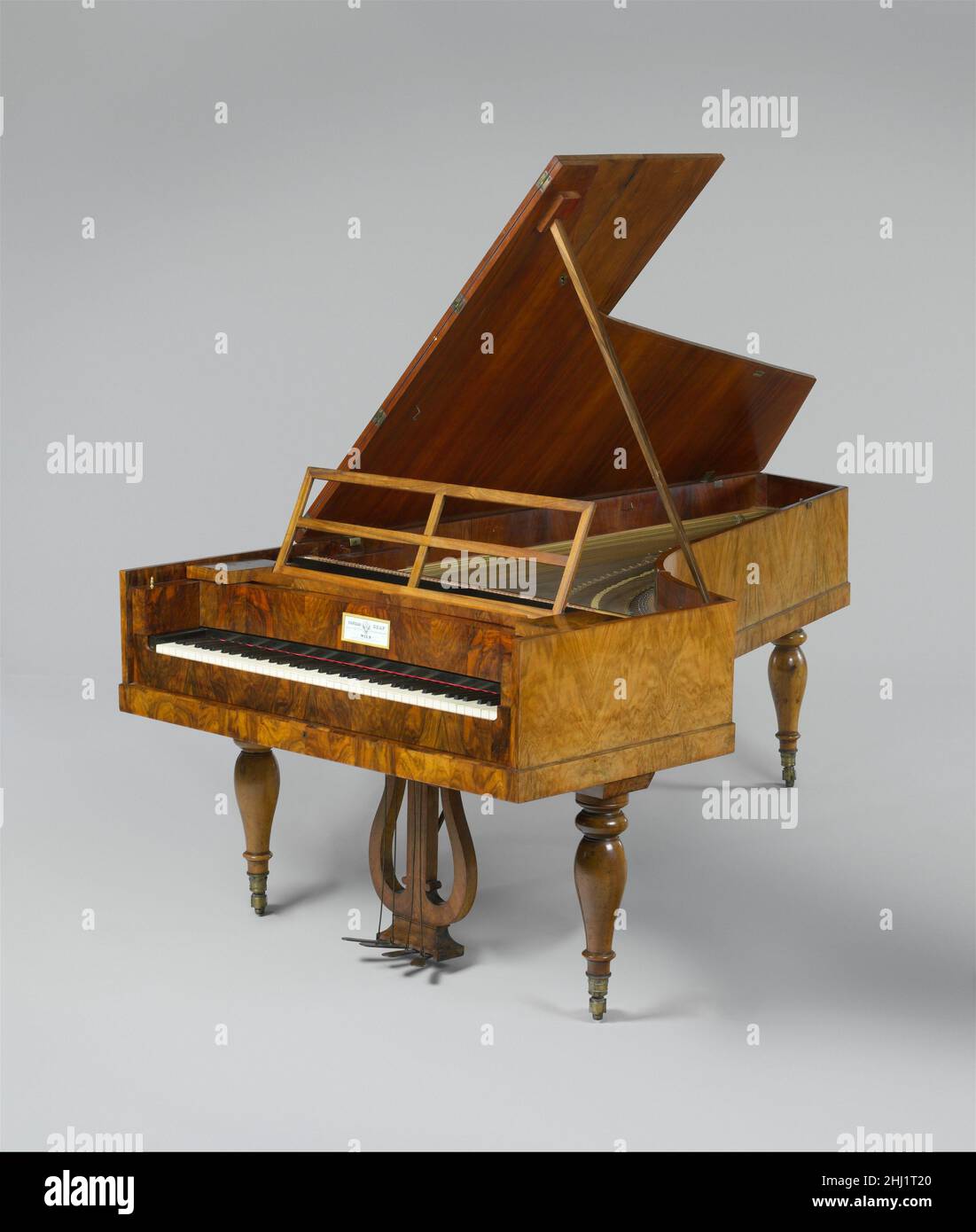 Fortepiano ca.1838 Conrad Graf Austrian Conrad Graf (1782-1851), fabricant  de ce piano à six octave et demi, était l'un des plus importants fabricants  de piano avant à Vienne entre 1822 et 42.En