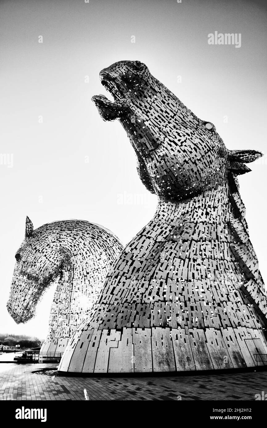 Les Kelpies dans Helix Park à Falkirk en Écosse sont étonnants de voir ces hommes fait des têtes de chevaux Banque D'Images