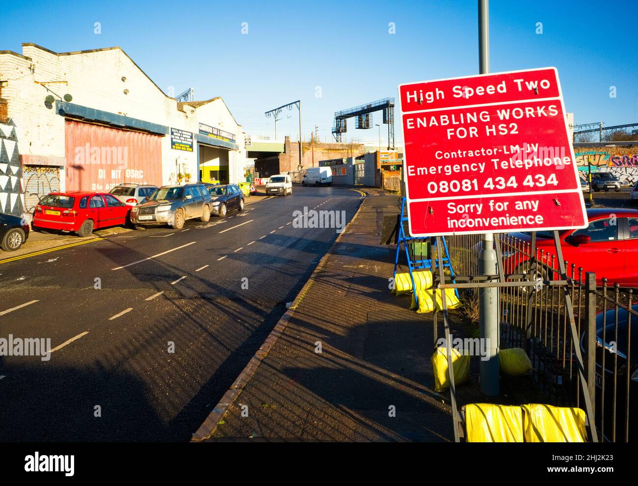 Roadsign for HS2 Enabling fonctionne à Digbeth, Birmingham Banque D'Images