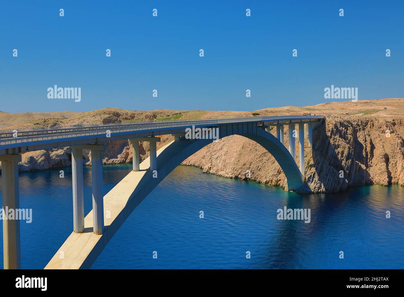 Pont Pag liaison du continent à l'île de Pag, Rtina, Zadar, Dalmatie du Nord, Croatie Banque D'Images