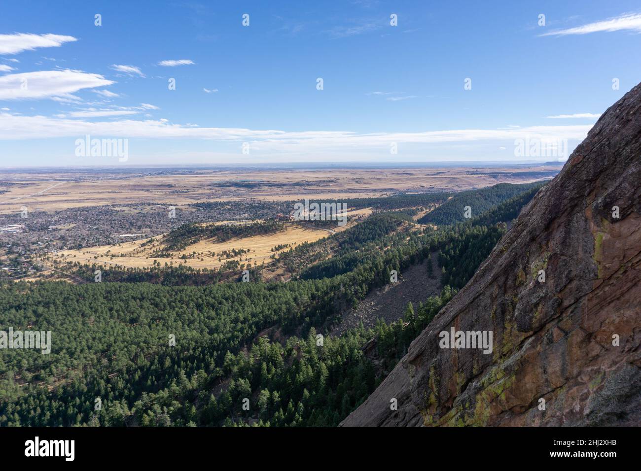 Vue sur le premier flatiron à Boulder, Colorado parc de montagne rocailleux Banque D'Images