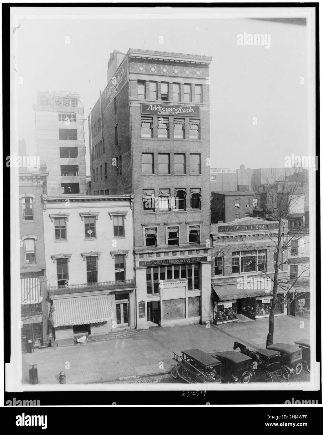 Les magasins et les immeubles de bureaux dans le bloc 500 de la 11e Rue, N.W., Washington, D.C. Banque D'Images