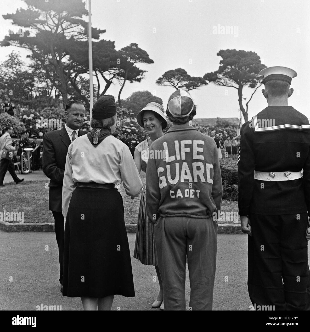 La princesse Margaret visite la Brigade de l'Ambulance Saint-Jean au port Saint-Pierre de Guernesey.25th juin 1959. Banque D'Images