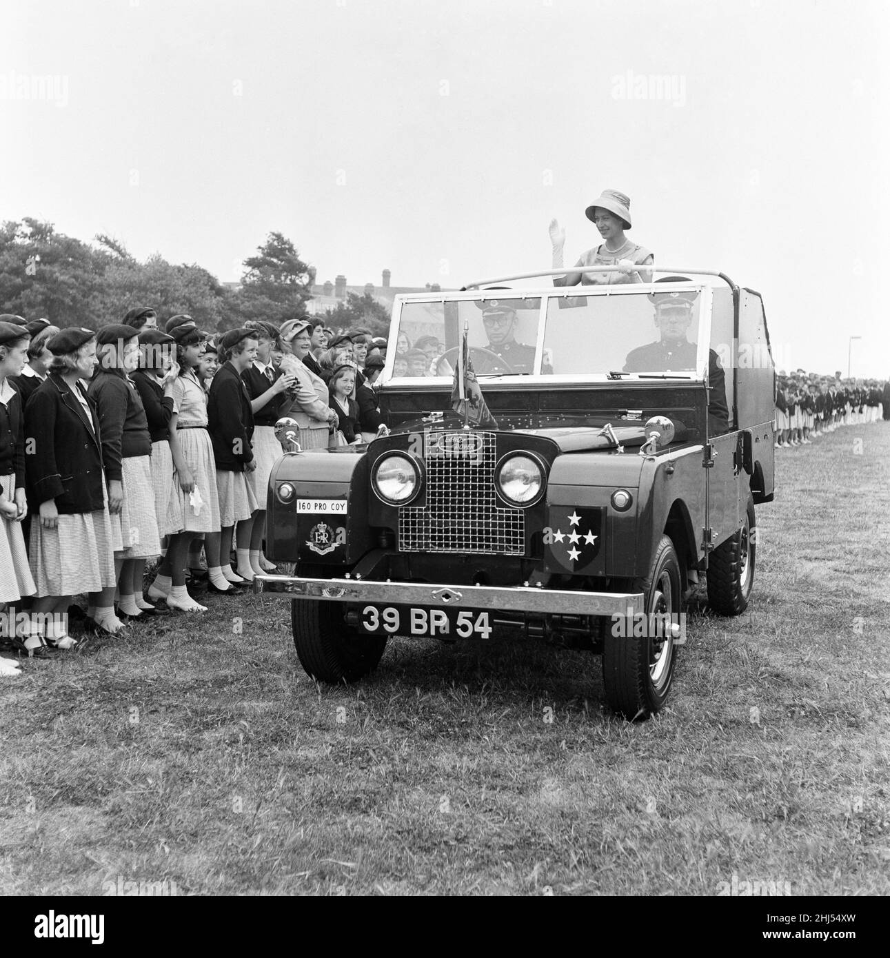 La princesse Margaret visite la Brigade de l'Ambulance Saint-Jean au port Saint-Pierre de Guernesey.25th juin 1959. Banque D'Images