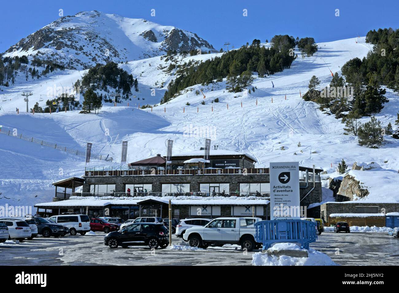 Station de ski de Grandvalira-Grau Roig située dans les Pyrénées d'Andorre  Photo Stock - Alamy