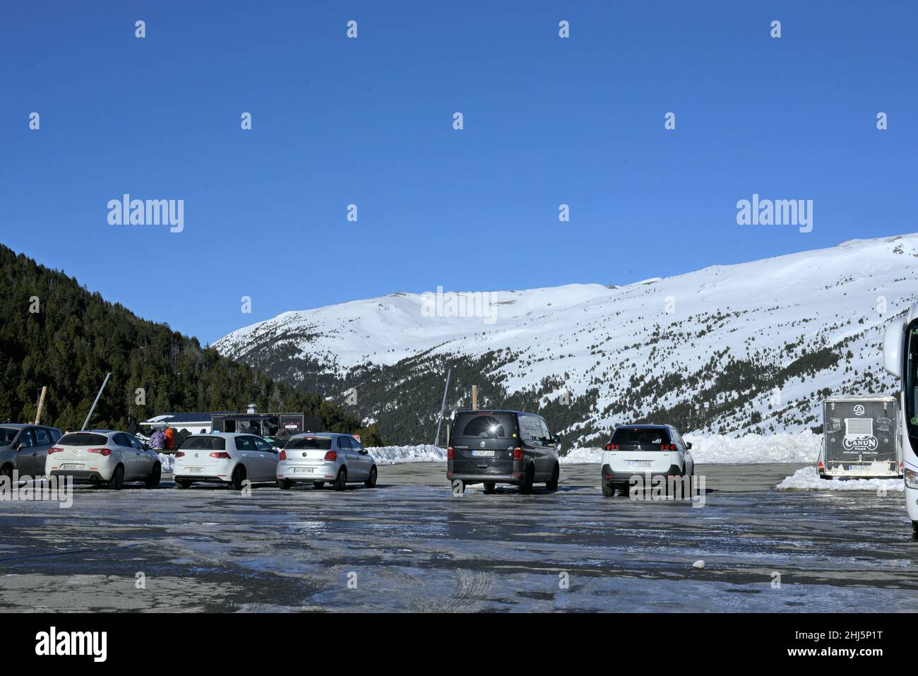 Station de ski de Grandvalira-Grau Roig située dans les Pyrénées d'Andorre  Photo Stock - Alamy