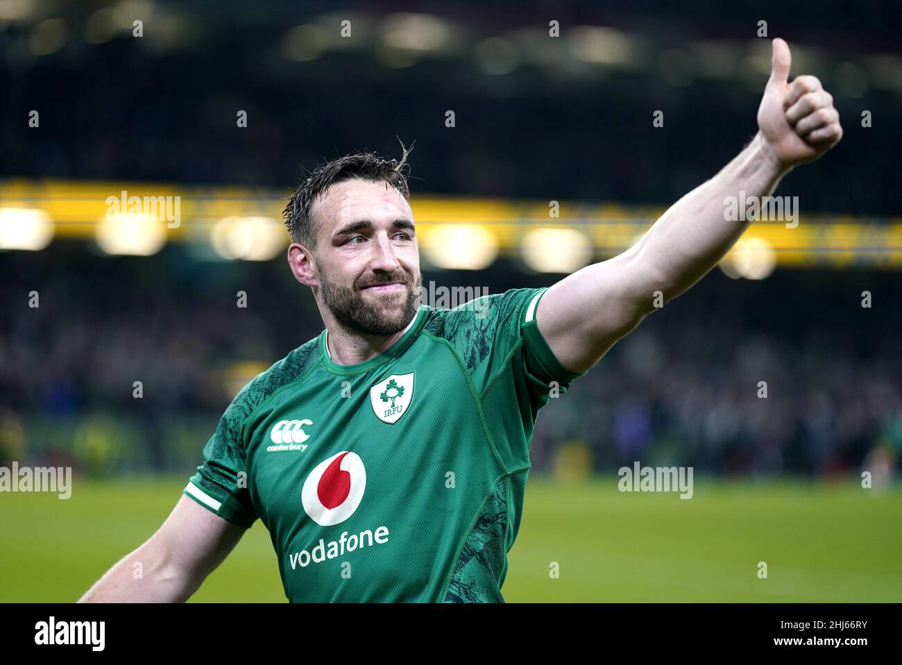 Photo du dossier datée du 13-11-2021 de Jack Conan, en Irlande.L'Angleterre commence sa campagne à Murrayfield et la termine à Paris, donc tout succès de titre sera certainement réalisé à la dure, alors qu'il y a également un potentiel pour un Grand Chelem decider contre les Bleus le 19 mars.L'Irlande devrait avoir beaucoup à dire à ce sujet, mais, comme la France, elles arrivent dans les six nations, soutenues par une victoire d'automne mémorable sur la Nouvelle-Zélande.Date d'émission : jeudi 27 janvier 2022. Banque D'Images