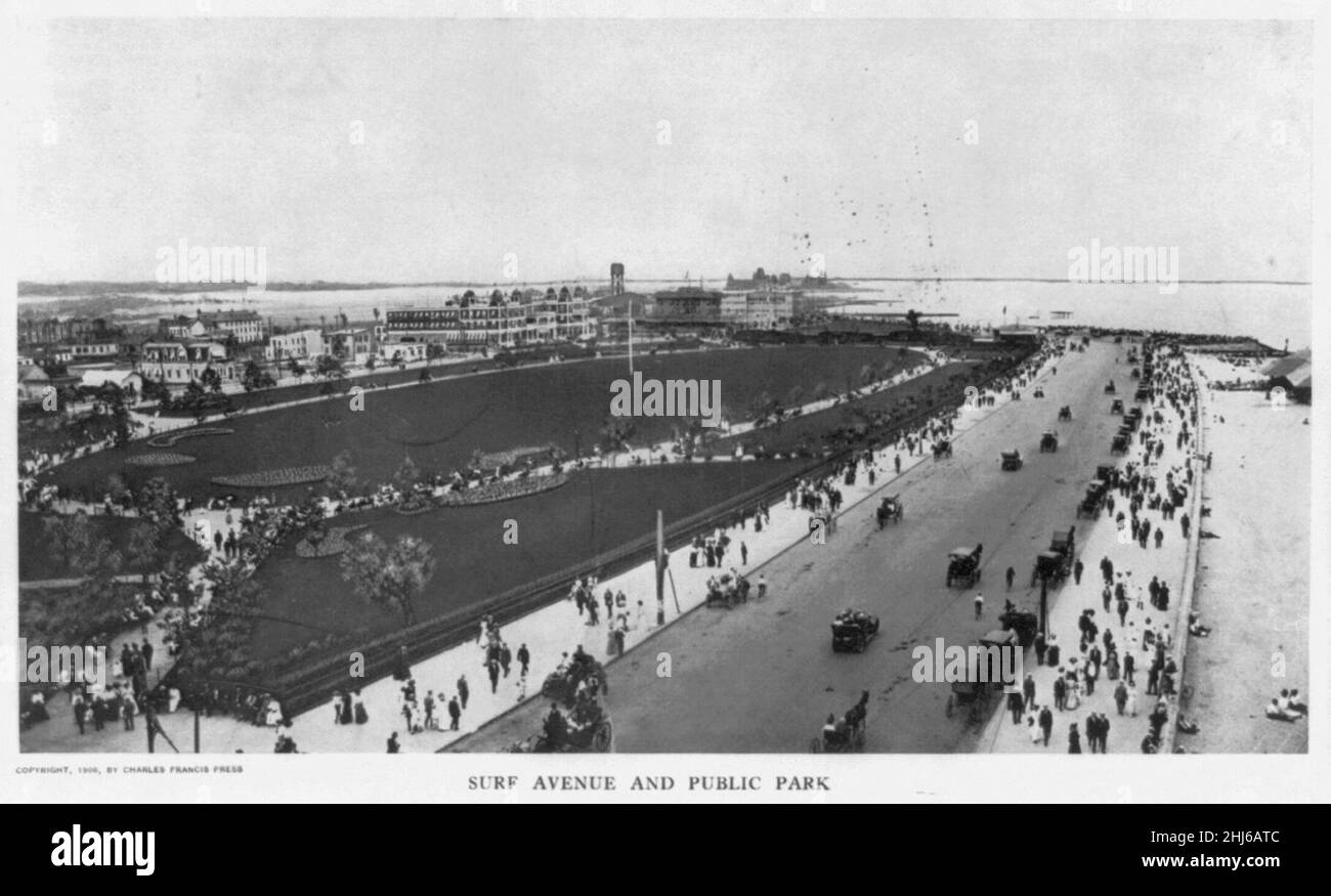 Surf Avenue et parc public, Coney Island, Brooklyn, N.Y. Banque D'Images