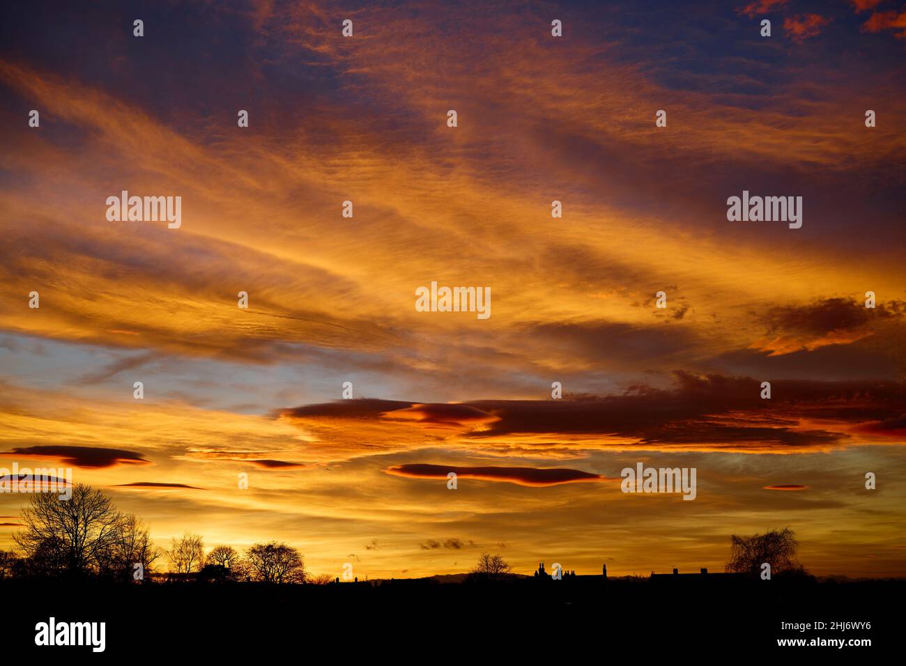 Beau coucher de soleil d'hiver Banque D'Images