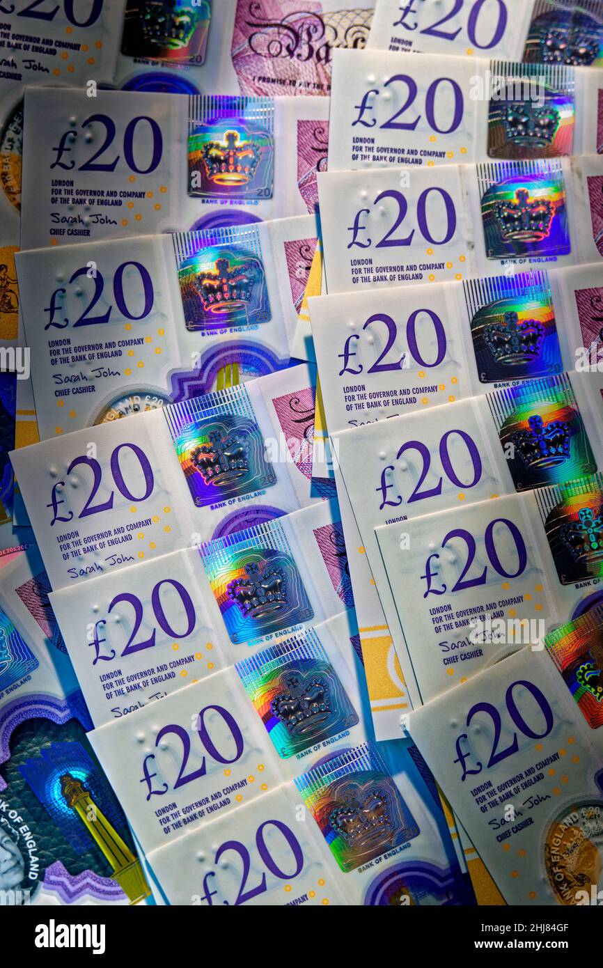 Vingt livres sterling des notes montrant des caractéristiques d'impression hologramme de sécurité. Banque D'Images