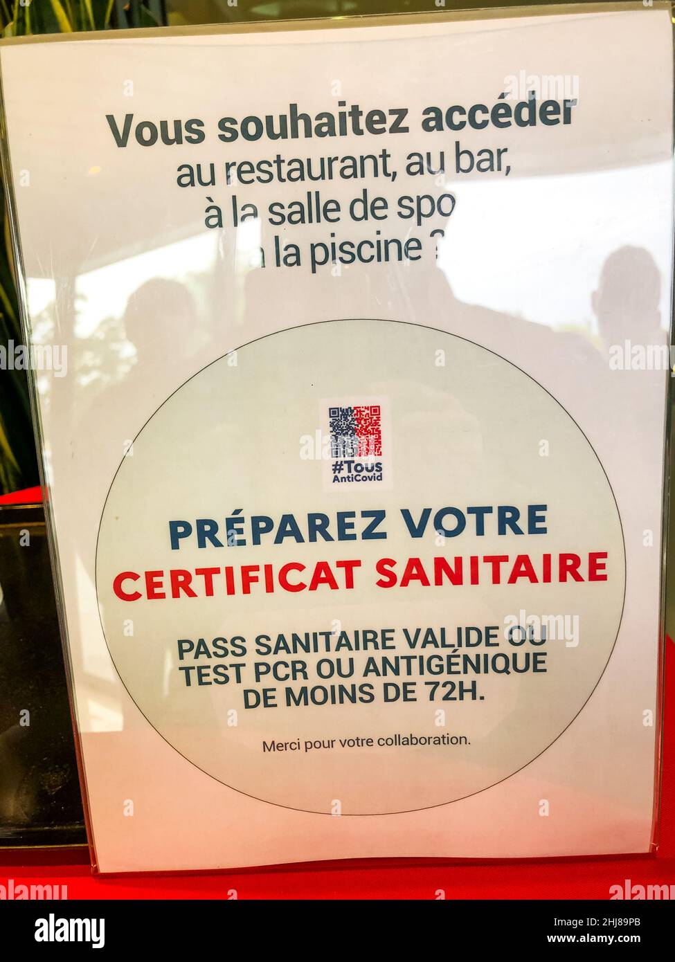 Nantes, France, détail, Français Covid-19 Santé Pass signer dans l'Hôtel, passer vaccinal Banque D'Images