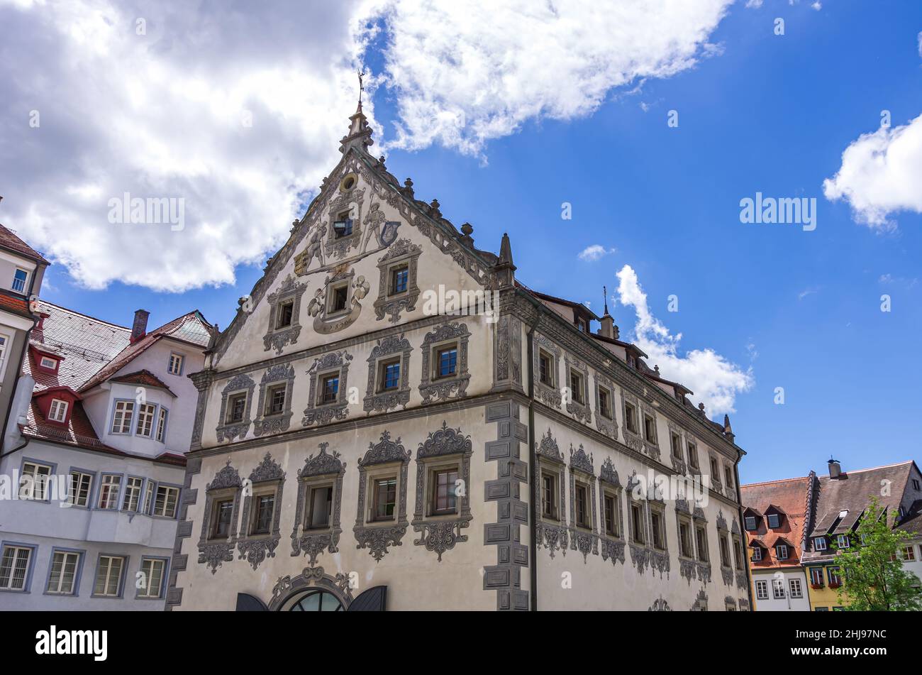Ce que l'on appelle Lederhaus, construit vers 1400, richement décoré avec des peintures murales de la Renaissance, Ravensburg, Bade-Wurtemberg, Allemagne. Banque D'Images