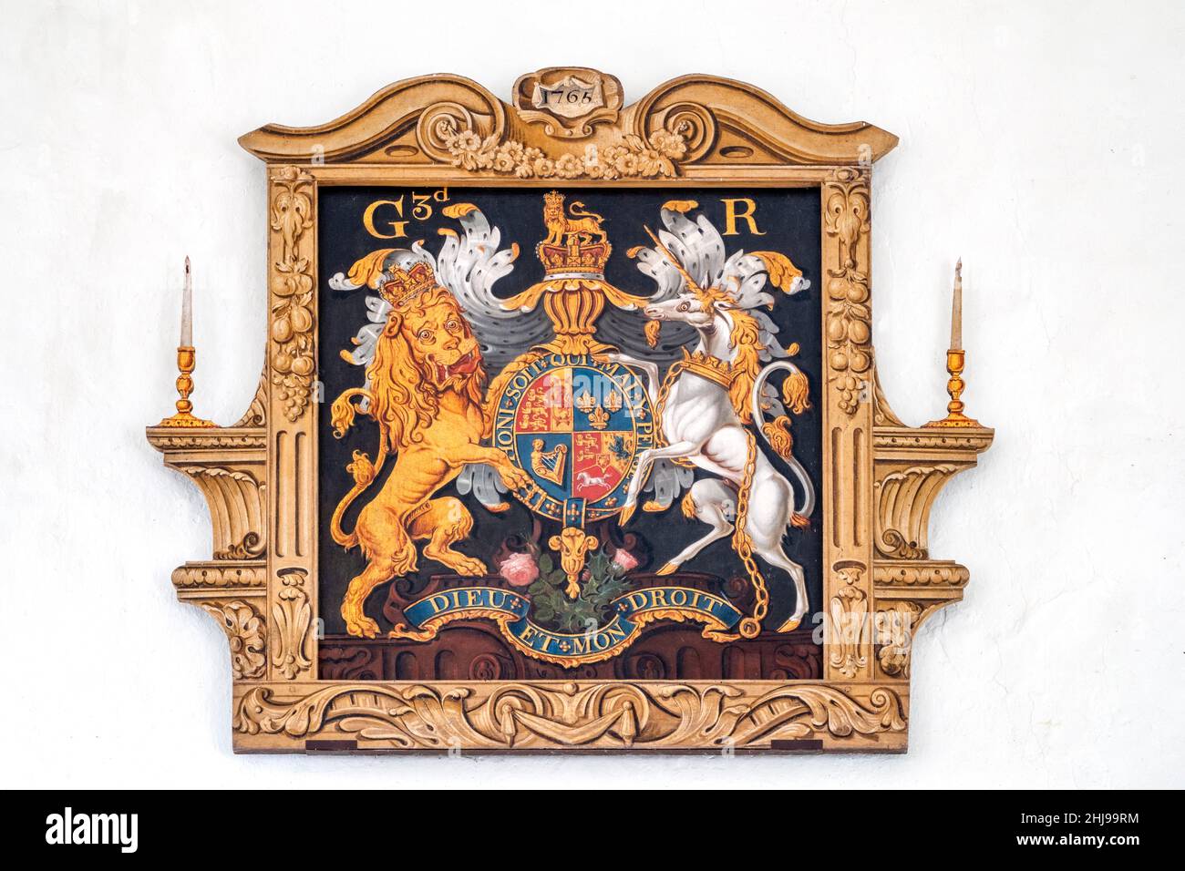 George III armoiries à l'église Saint-Laurent, Brundish, Suffolk, Royaume-Uni Banque D'Images