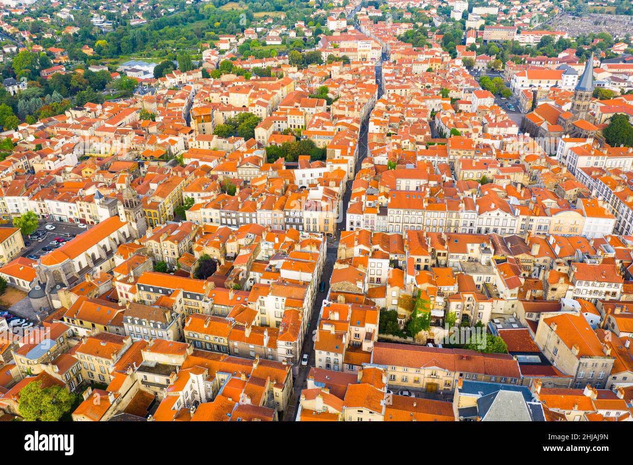 Vue depuis drone de la ville française de Riom Banque D'Images