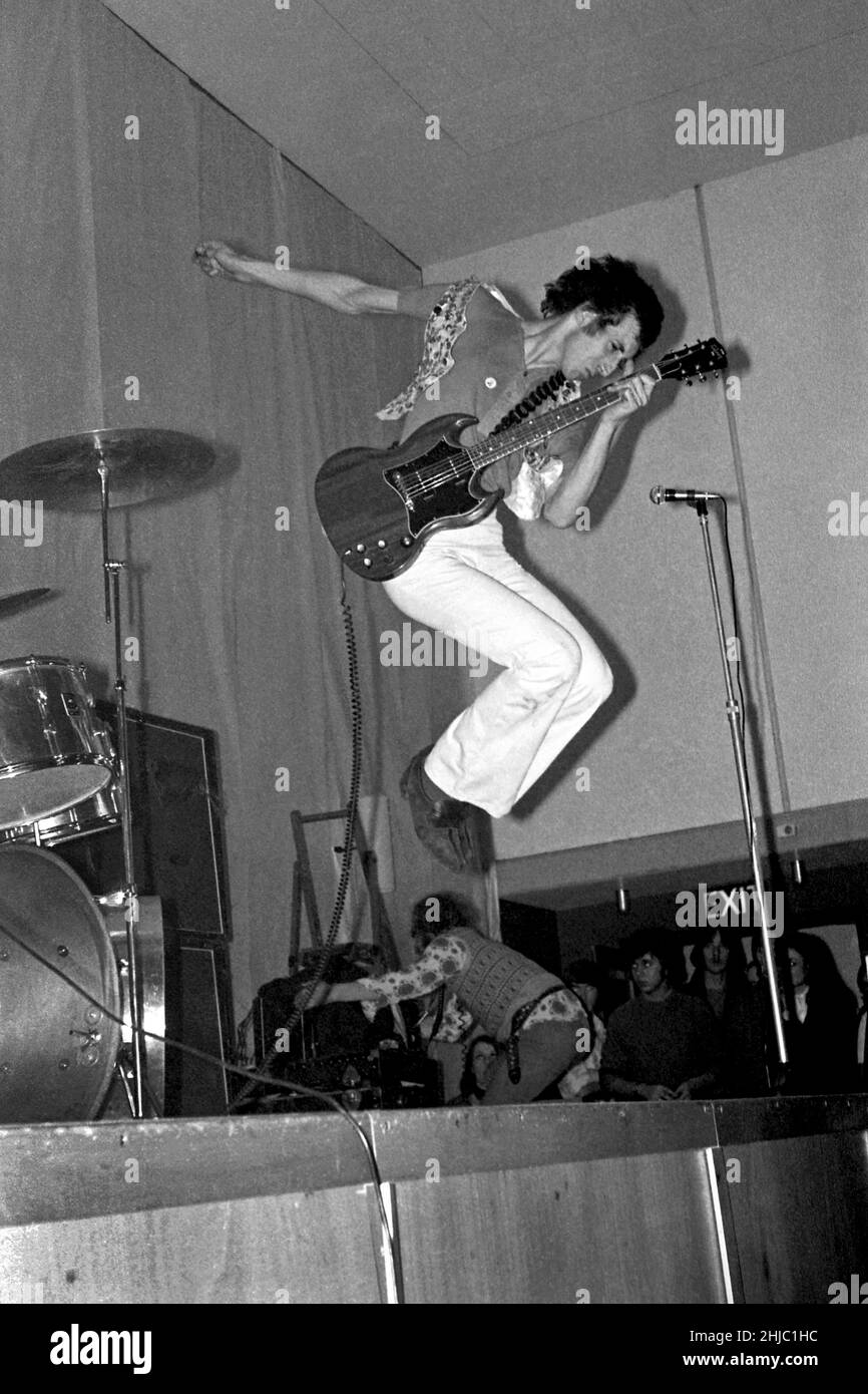 Pete Townshend jouant avec The Who dans les salles Anson, Bristol University Students’ Union, 7 décembre 1968 Banque D'Images