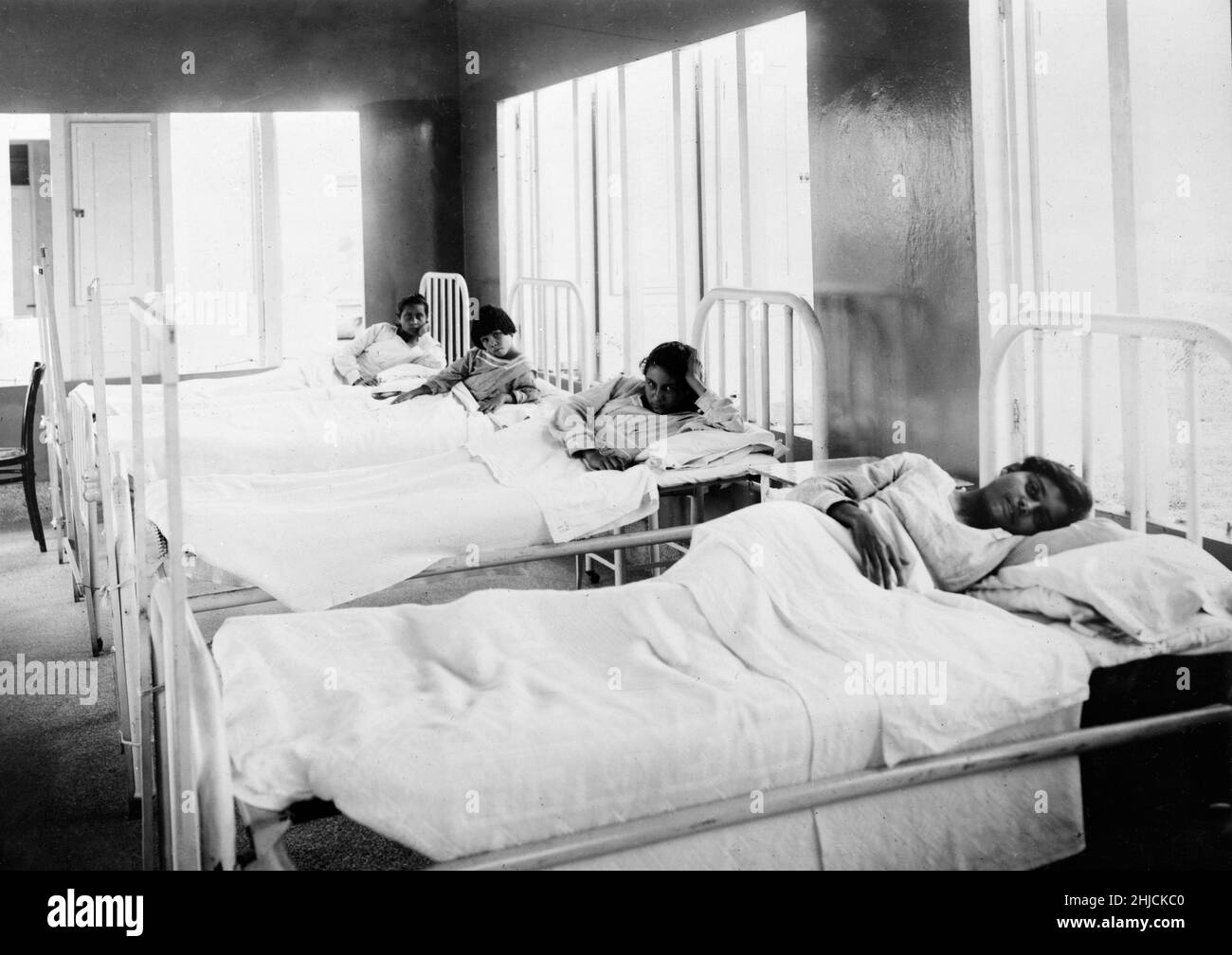 Chambre pour les filles au Sanatorium insulaire de tuberculose à Porto Rico, 1921 Banque D'Images
