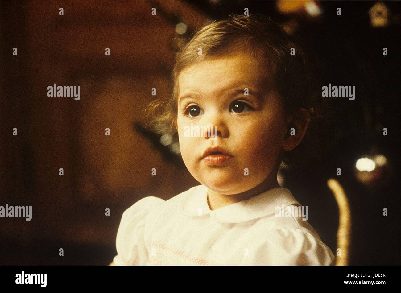 La famille royale suédoise en 1970s.CrownPrincess Victoria dans une séesion de photographie traditionnelle de noël qui se tient au château royal de Stockholm Suède 1978. Banque D'Images La famille royale suédoise en 1970s.CrownPrincess Victoria dans une séesion de photographie traditionnelle de noël qui se tient au château royal de Stockholm Suède 1978. Banque D'Images