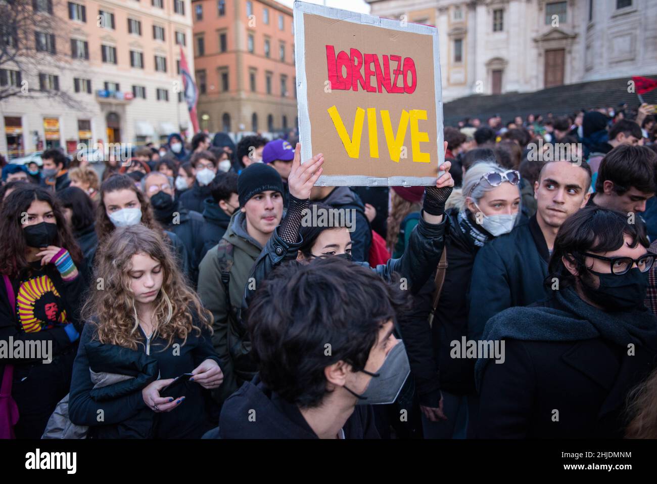 Rome, Italie 28/01/2022: marche des étudiants pour commémorer Lorenzo et contre l'alternance école-travail.© Andrea Sabbadini Banque D'Images