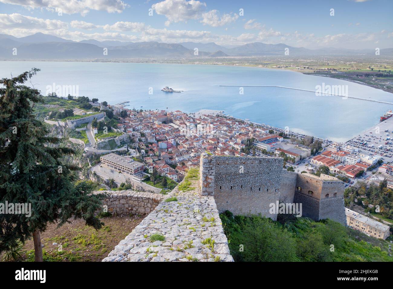 Vue sur la ville de Nauplie, Péloponnèse, Grèce. Banque D'Images