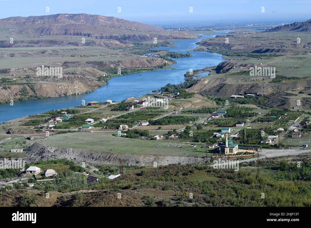 Vue sur le fleuve Sulak le jour de septembre.République du Dagestan, Russie Banque D'Images