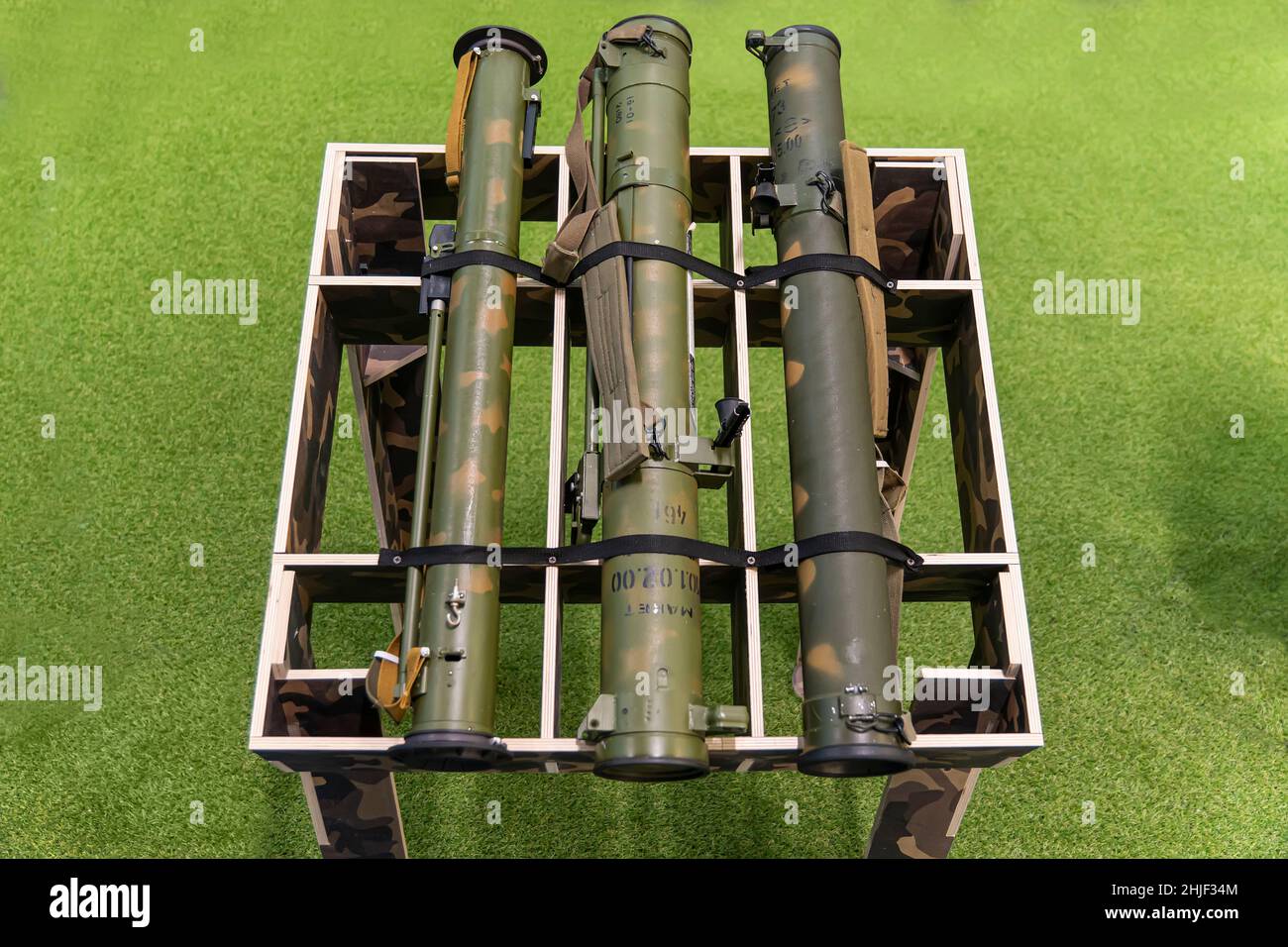 Militaire, tir RPG anti lance-grenade. Trophée de guerre. Matériel militaire d'armes lourdes. Lance-grenade anti-char Banque D'Images