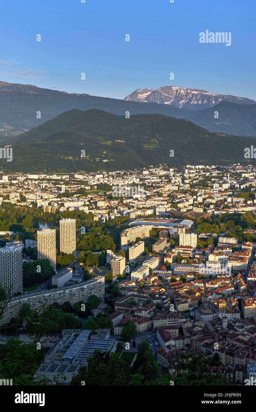 Vue panoramique sur Grenoble Banque D'Images