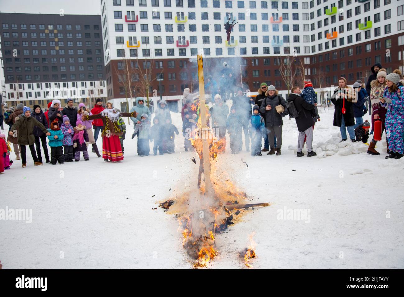 Moscou, Russie - 14 mars 2021 : fête en plein air du festival maslenitsa Banque D'Images