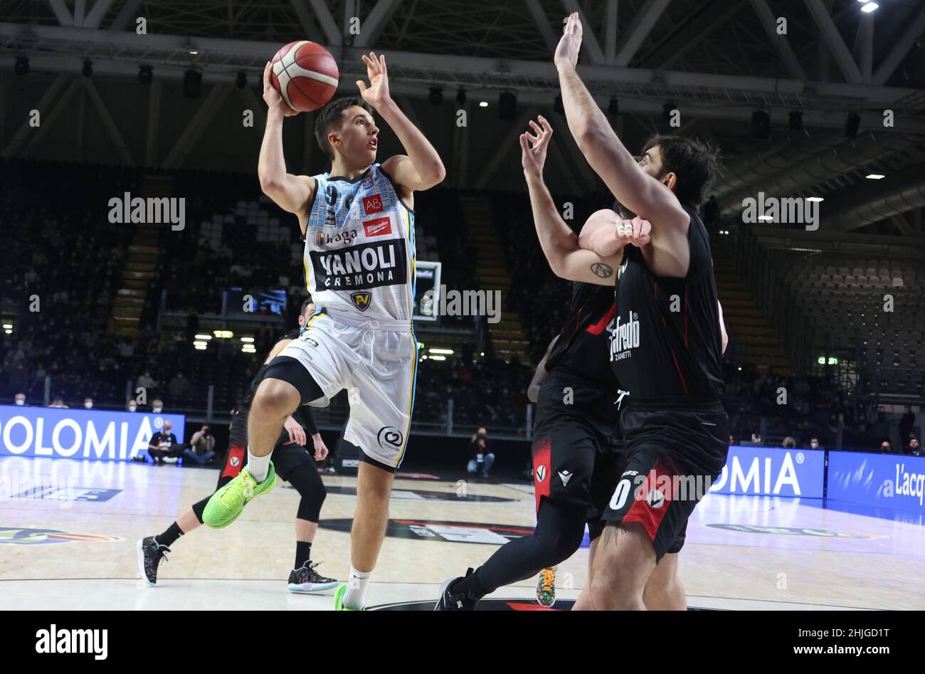 Matteo Spagnolo (Vanoli basket Cremona) pendant la série A1 italien LBA championnat de basket-ball match Segafredo Virtus Bologna vs.Vanoli Panier Cremona à l'aréna Segafredo - Bologne, 29 janvier 2022 - photo: Michele Nucci Banque D'Images