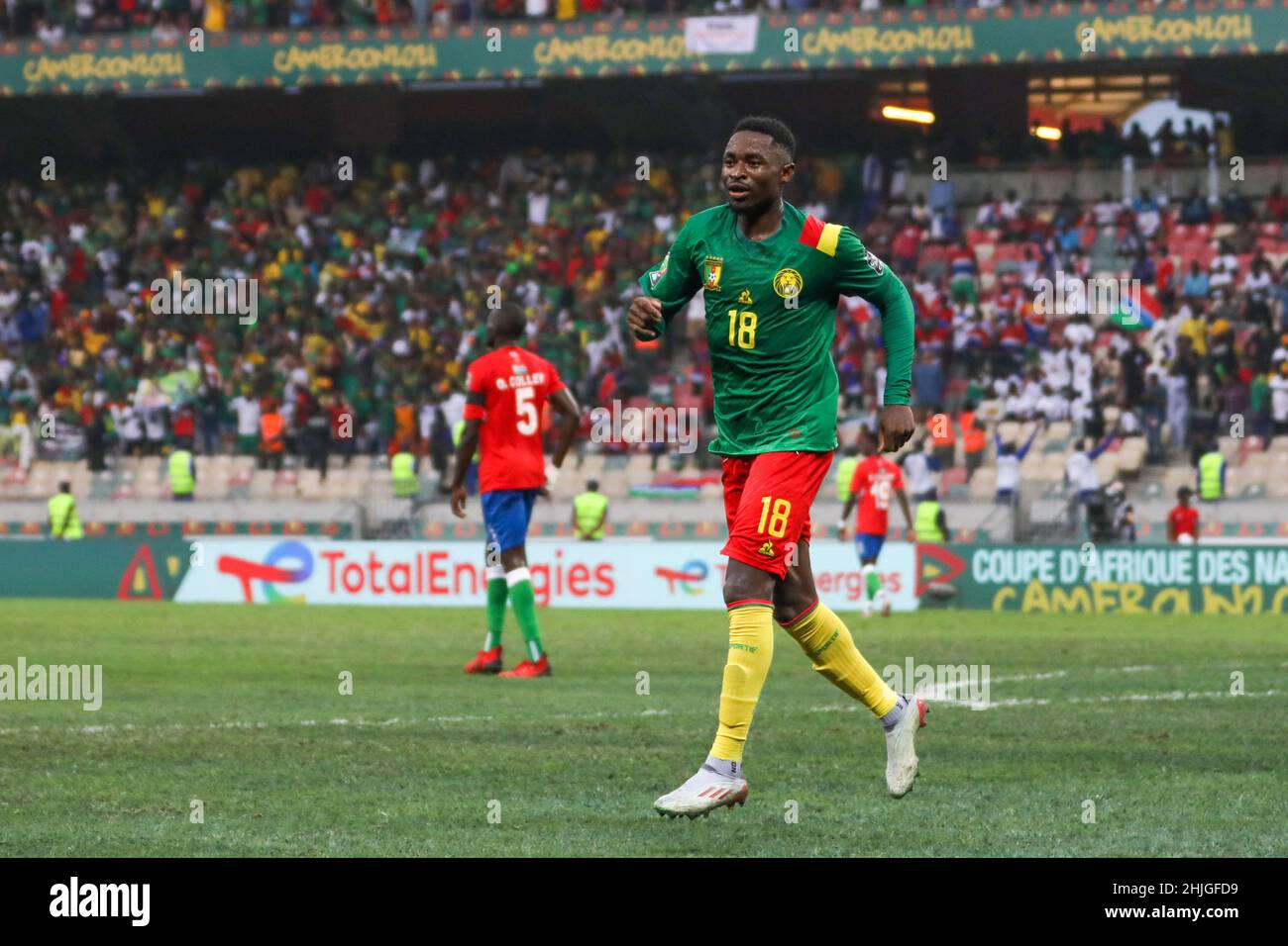 Cameroun, Douala, 29 janvier 2022 - Martin Hongla du Cameroun lors de la coupe d'Afrique sur les nations disputes - quart de finale match entre la Gambie et le Cameroun au stade Japoma, Douala, Cameroun 29/01/2022 photo SF Credit: Sebo47/Alay Live News Banque D'Images