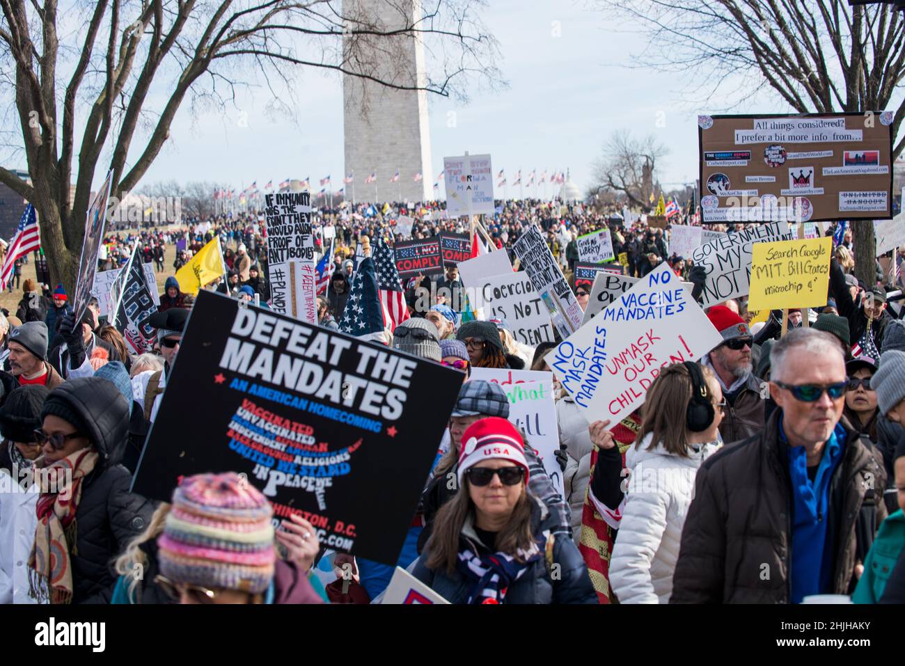 Battez les mandats de marche au Washington Monument. Les manifestants protestant contre les mandats de vaccination de Covid-19 et de masque.Washington, DC, janvier 23,2022 Banque D'Images