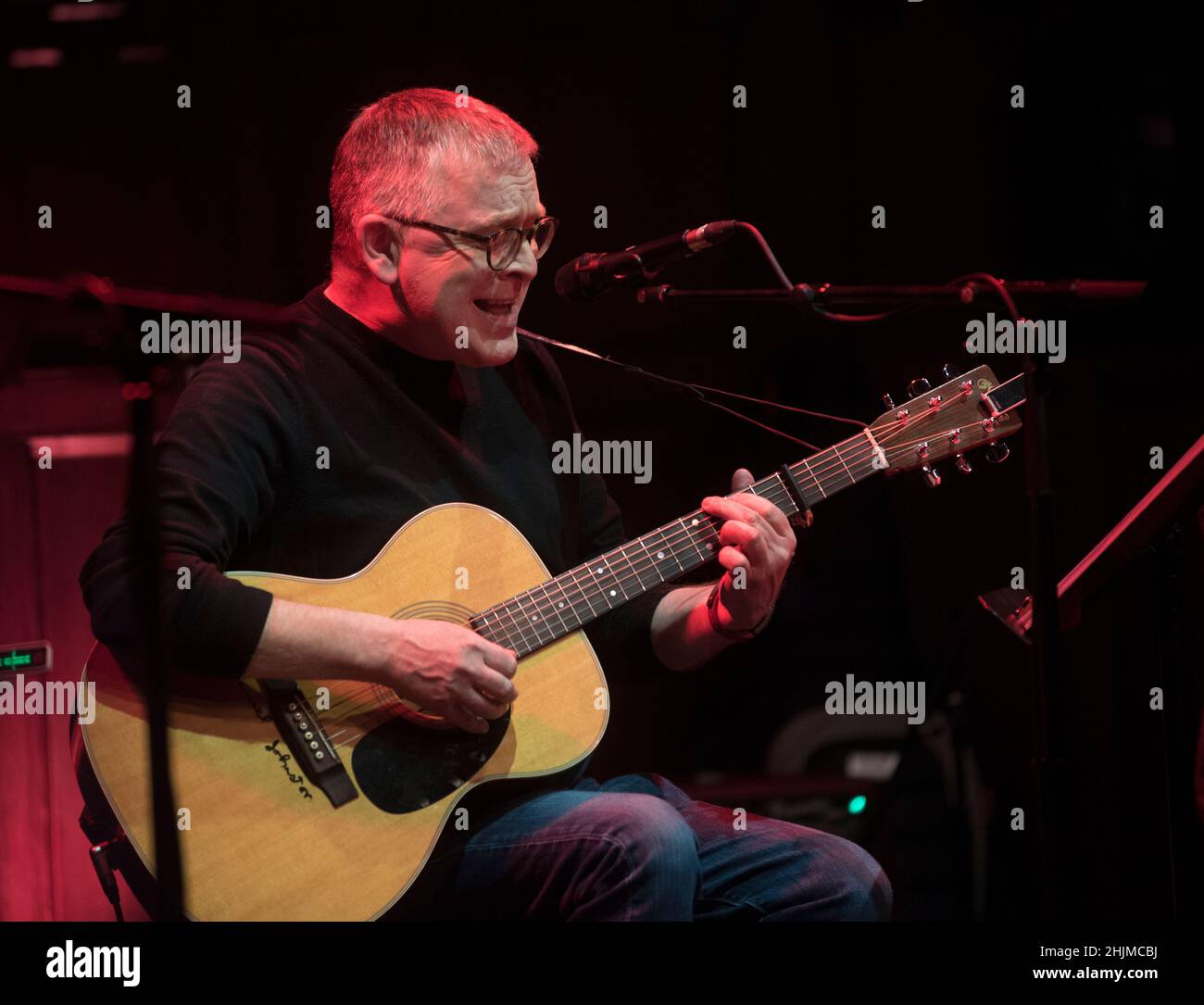 Glasgow, Écosse, Royaume-Uni.30th janvier 2022 le concert Frets à St Luke's au Celtic Connections Festival à Glasgow.Cette gamme d'années présente James Grant (Amour et argent), Norman Blake (BMX bandits) et Bernard Butler (Suede).Norman Blake en photo.Crédit: Chris McNulty/Alay Live News Banque D'Images