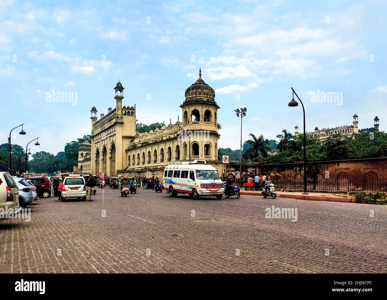 Lucknow, Inde - décembre 2021 : Mosquée Bara Imambara et Asfi à Lucknow, Inde Banque D'Images