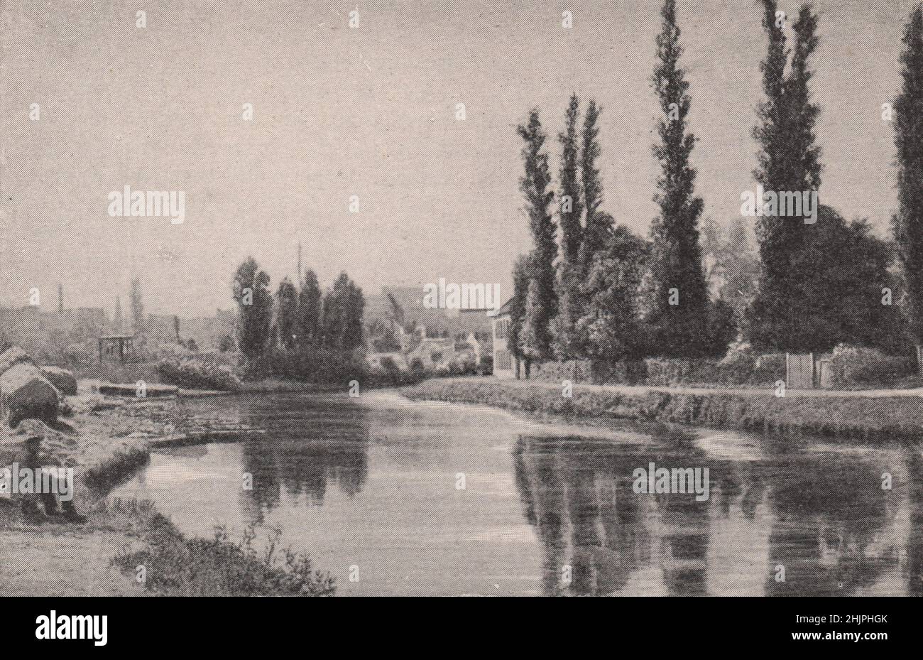 La scène de la rivière est telle que les maîtres flamands ont adoré peindre. Belgique (1923) Banque D'Images