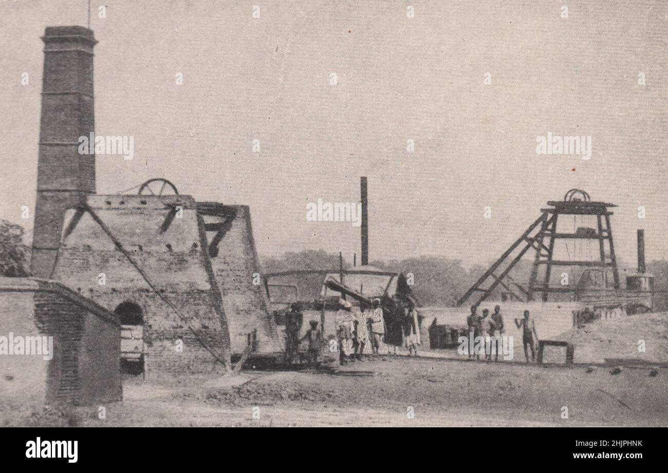 Mines de charbon dans le district de Raniganj, le pays noir du Bengale. Inde (1923) Banque D'Images