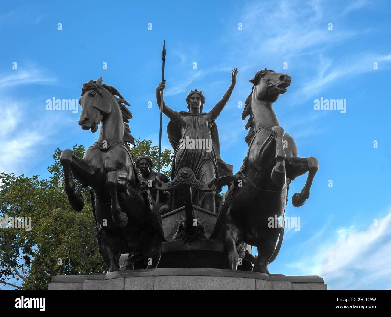 Statue de bronze de Boadicea (Boudica) et ses filles près du pont de Westminster, Londres Banque D'Images