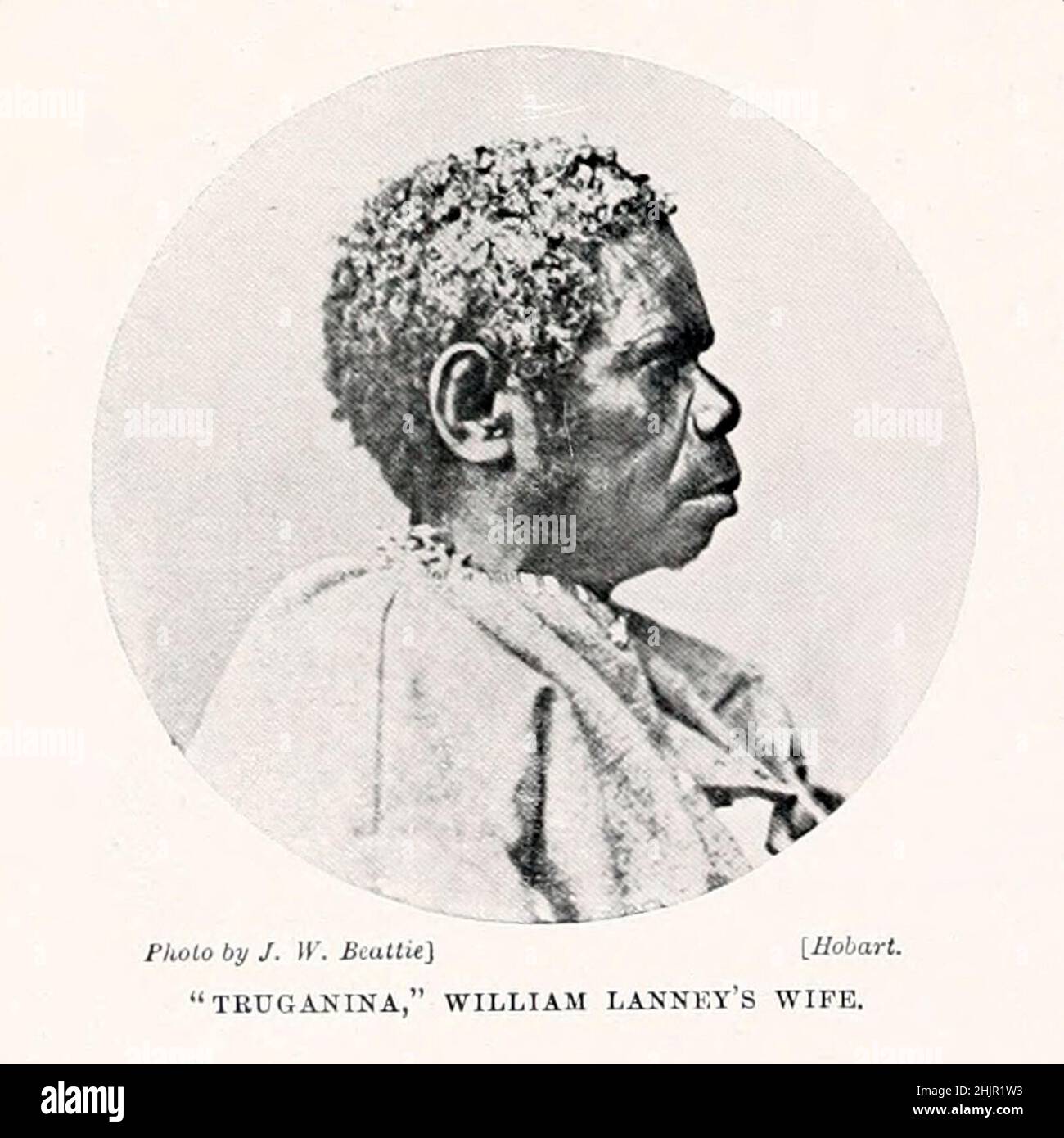 Truganina, William Lanne épouse William Lanne (également connu sous le nom de Roi Billy ou William Laney; c.1835 – 3 mars 1869) était un autochtone de Tasmanie.Il est surtout connu comme le dernier homme de Tasmanie aborigène « à sang total ».En 1842, il était le plus jeune enfant de la dernière famille emmenée par George Augustus Robinson au camp autochtone de Wybalenna, sur l'île Flinders.Son nom natif est perdu, probablement parce qu'à 7 il était trop jeune en arrivant à Wybalenna et donc le nom anglais William il a été donné là coincé. Du livre "les races vivantes de l'humanité" vol 1 par Henry Neville Hutchinson, les éditeurs John Wa Banque D'Images