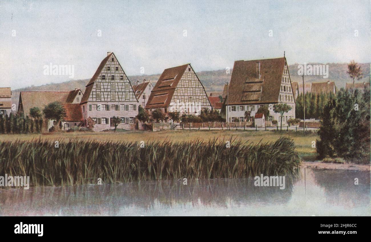Quartier bavarois de Hop près de Nuremberg. Spalt favorise ce style d'architecture, les atiques aigus utilisés pour sécher le houblon. Allemagne (1923) Banque D'Images