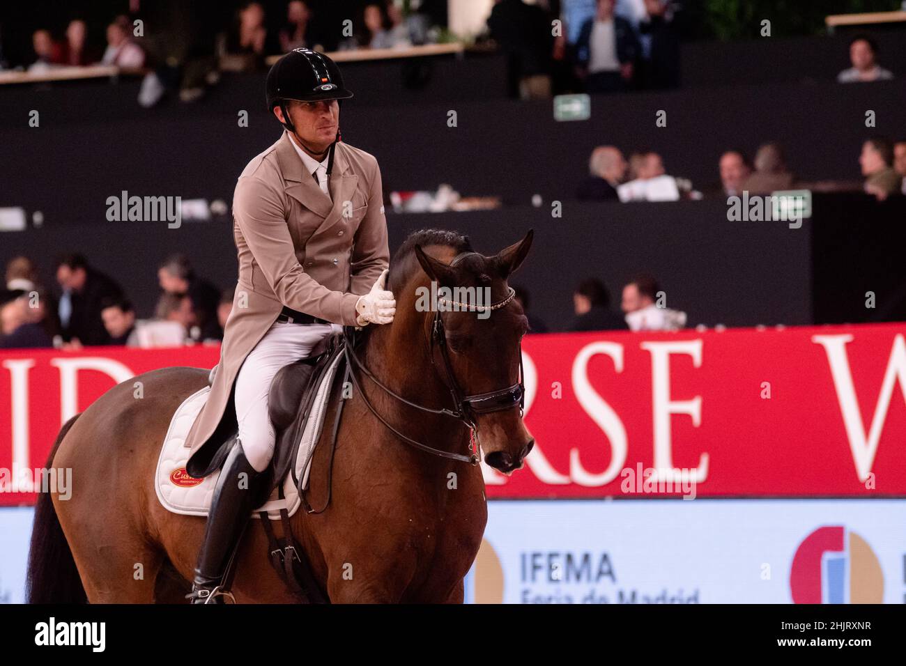 Daniel Martin Dockx (ESP) avec Manchego ARB (PRE) lors de la coupe du monde de la FEI de Longines 2019 le 30 2019 novembre à la semaine du cheval de Madrid, Espagne Banque D'Images