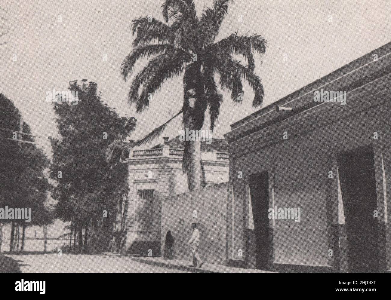 Bureaux du port près du front de mer de Puerto Cabello. Venezuela (1923) Banque D'Images