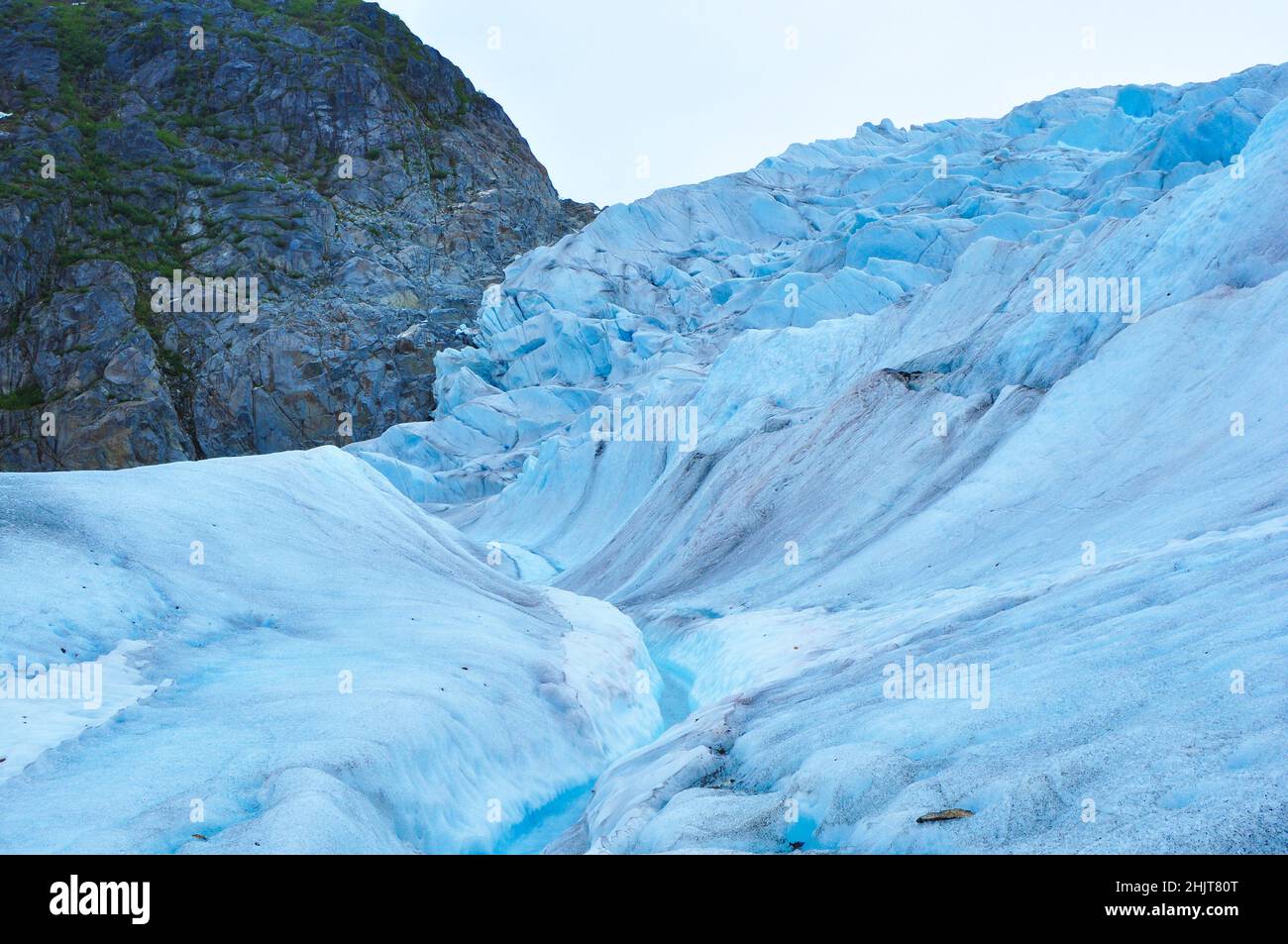 Surface du glacier Mendenhall, champ de glace de Juneau, Alaska, États-Unis Banque D'Images