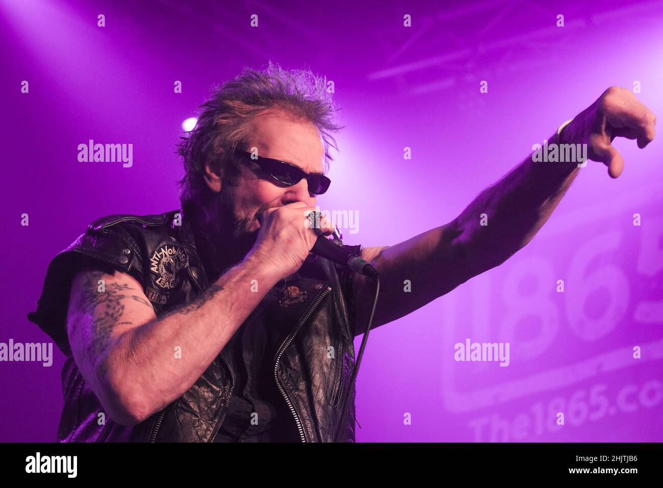 Le chanteur Nick Culmer, plus connu sous son nom de scène Animal, du groupe punk anglais anti-nowhere League, se produit en direct sur scène sur le site 1865 de Southampton.(Photo par Dawn Fletcher-Park / SOPA Images/Sipa USA) Banque D'Images