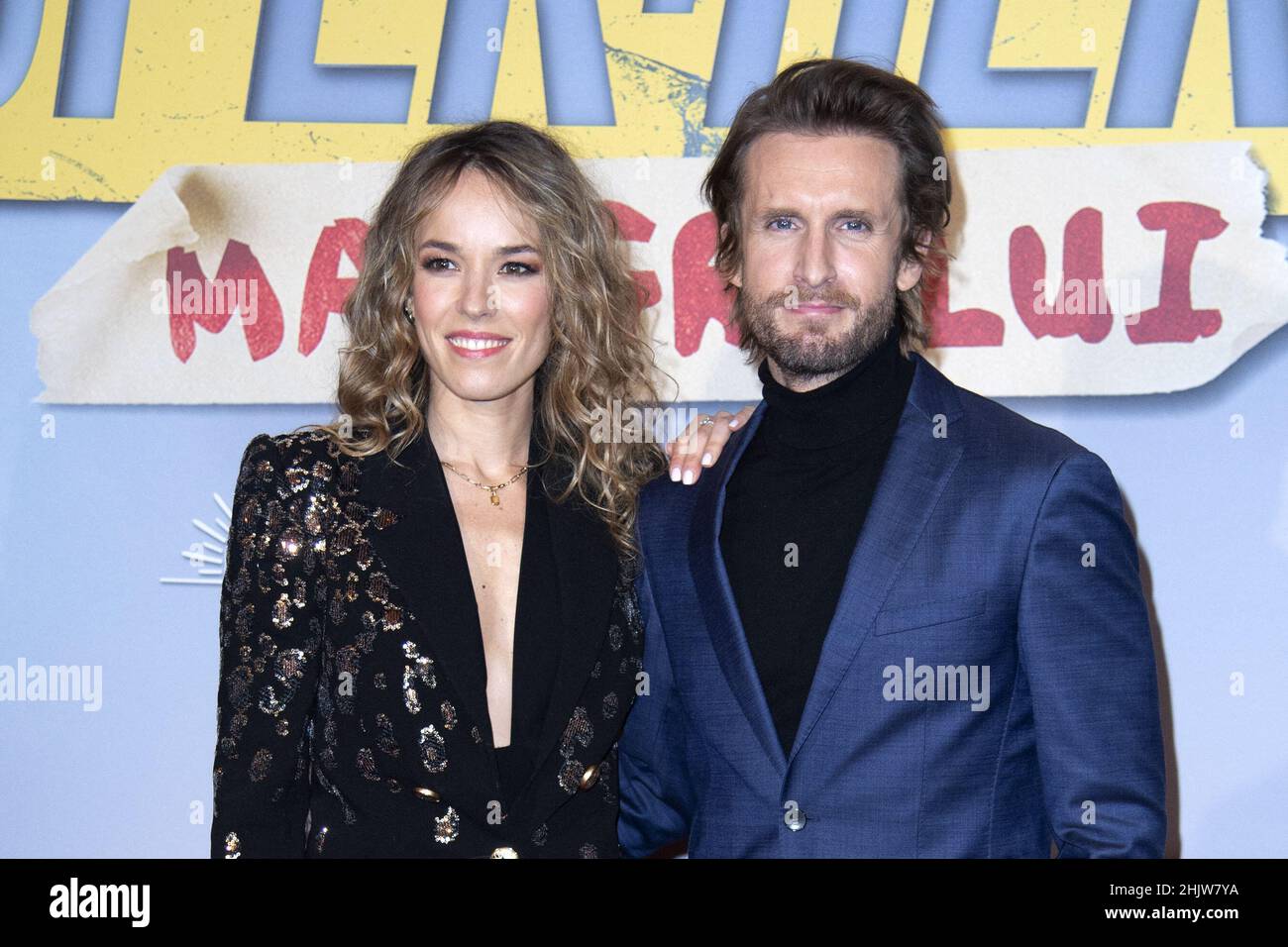 Elodie Fontan et Philippe Lacheau assistent à la première Super Heros