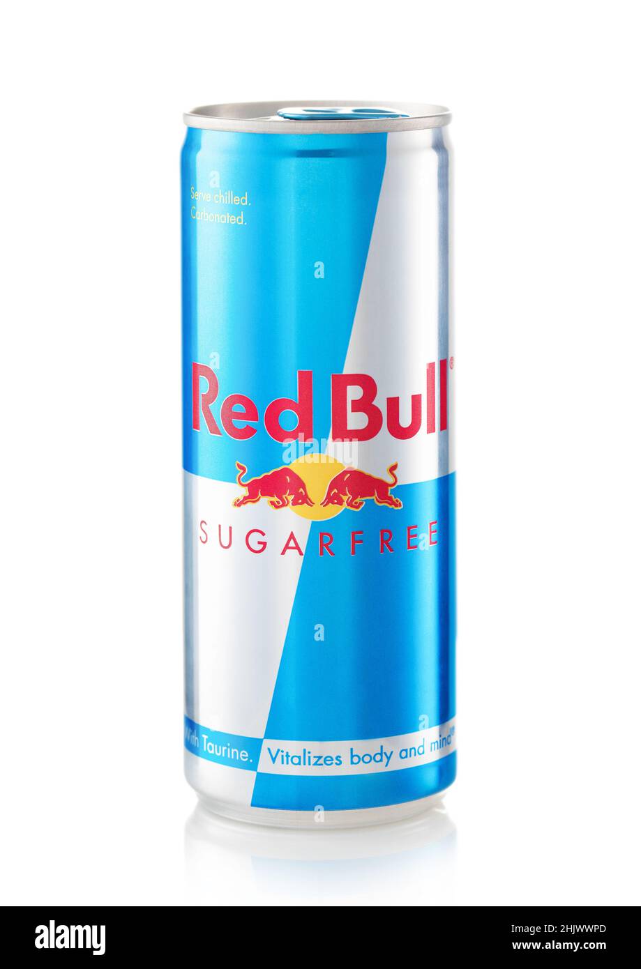 LONDRES, Royaume-Uni - 22 JANVIER 2022 : boisson énergétique Red Bull sans  sucre sur blanc Photo Stock - Alamy