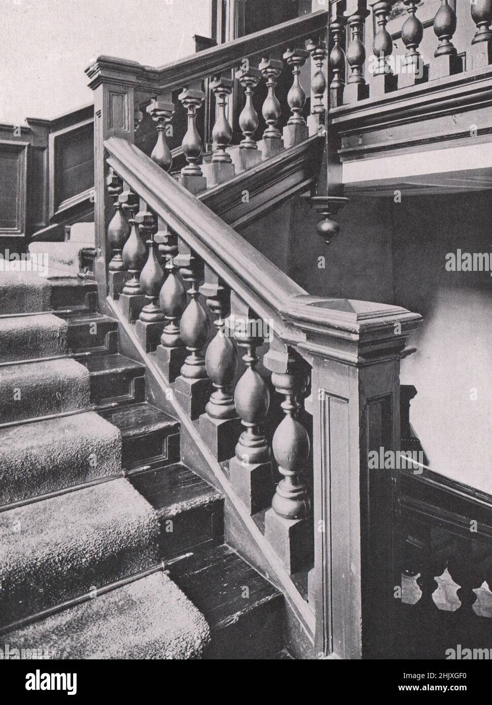 L'escalier de 1680. Yorkshire. Whixley Hall, près de York. - Et sa réparation par M. Walter H. Brierley (1922) Banque D'Images