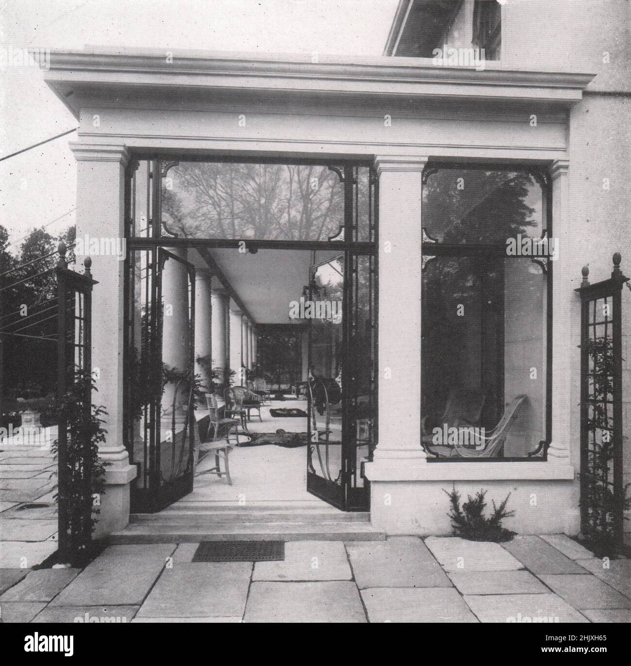 'Highwood', Roehampton : vue de bout de la nouvelle Loggia. Londres. Stanley Hamp, architecte (1908) Banque D'Images