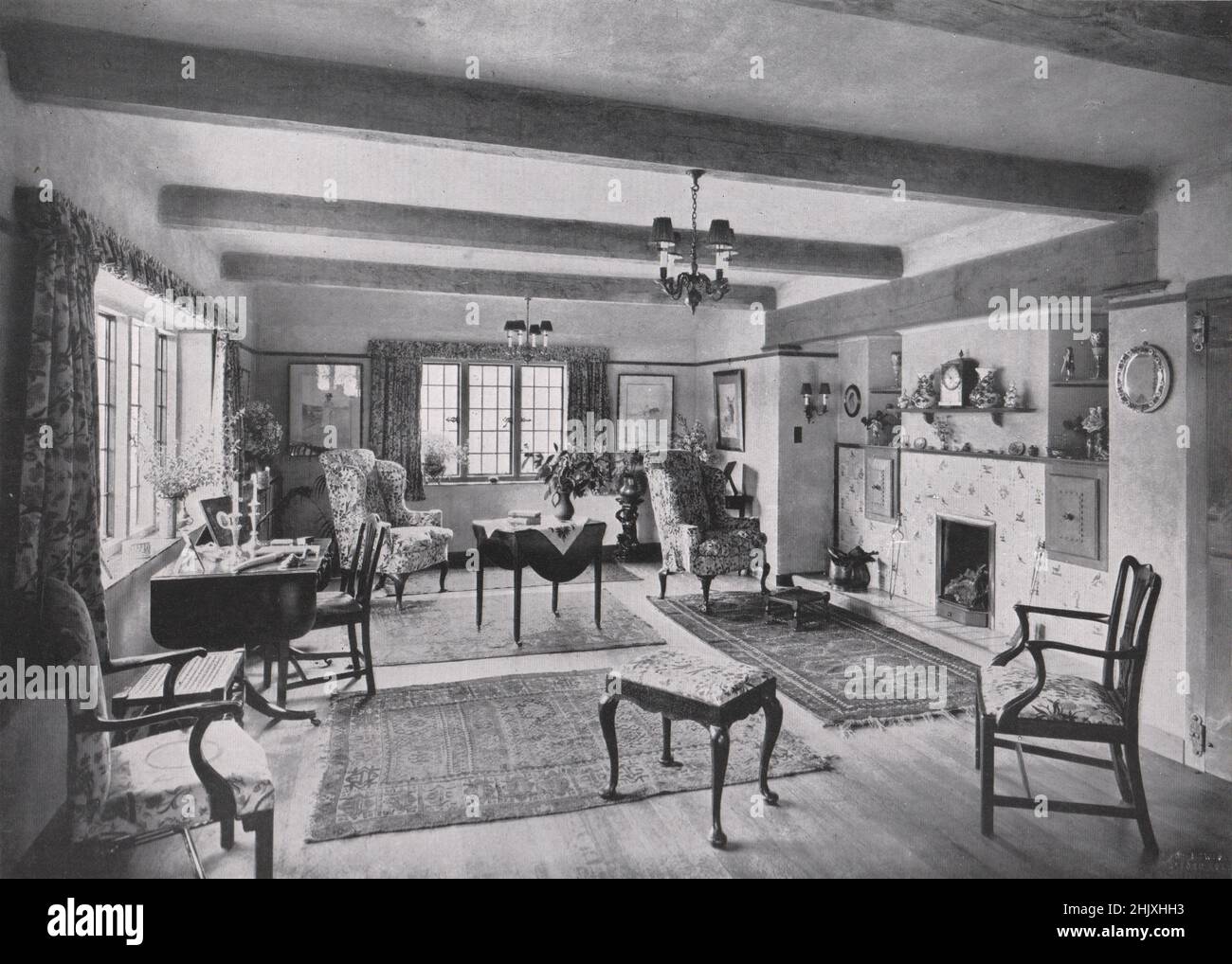 'The Tatched Cottage,' West Byfleet, Surrey : salon. G. Blair Imrie, architecte (1908) Banque D'Images