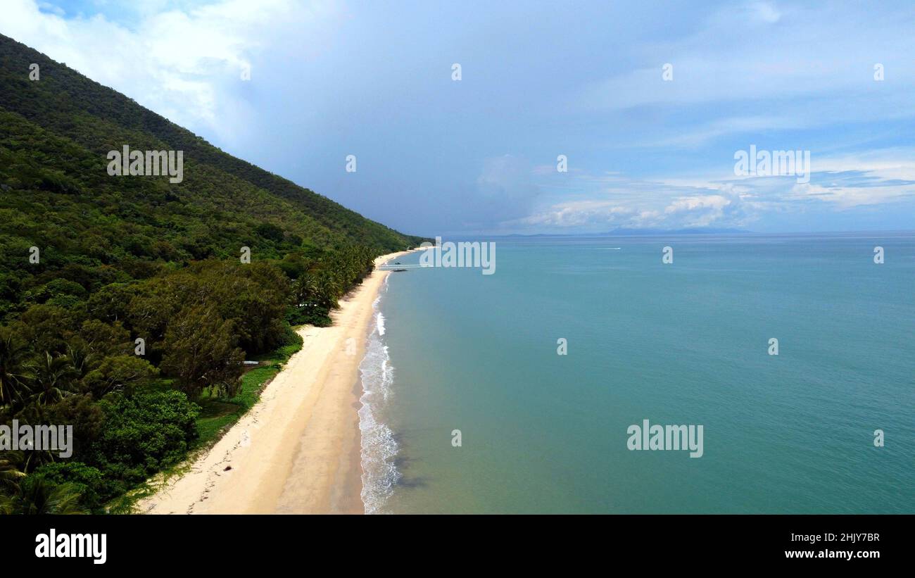 Ellis Beach et l'océan avec le ciel bleu Banque D'Images