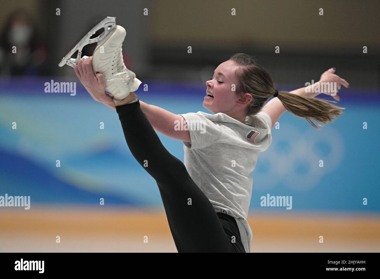 Pékin, Chine.01st févr. 2022.La patineuse de la figure Mariah Bell des États-Unis effectue sa routine lors d'une séance d'entraînement avant les Jeux Olympiques d'hiver de Beijing à Beijing le mardi 1 février 2022.Les Jeux Olympiques sont ouverts le 4th février dans le cadre des protocoles Extreme Covid-19.Photo de Richard Ellis/UPI crédit: UPI/Alay Live News Banque D'Images